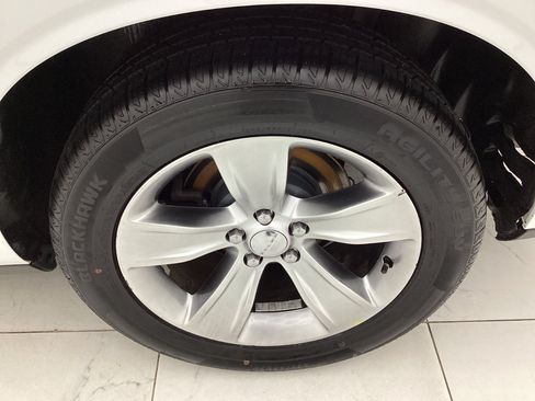 Used 2019 Dodge Challenger SXT RWD image 43
