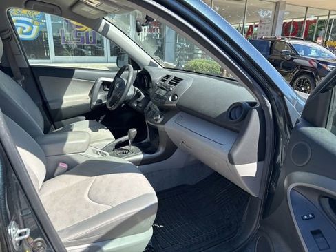 Used 2009 Toyota RAV4 2WD image 14