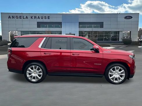 Used 2024 Chevrolet Tahoe High Country AWD/4WD image 10