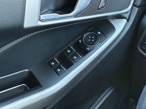 Certified 2023 Ford Explorer XLT image 36