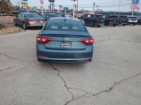 Used 2016 Hyundai Sonata SE image 7