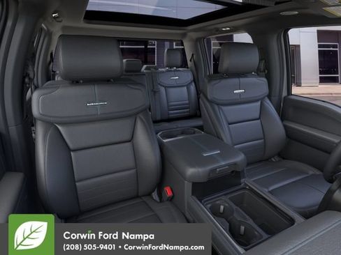New 2026 Ford F450 Platinum w/ FX4 Off-Road Package AWD/4WD image 10
