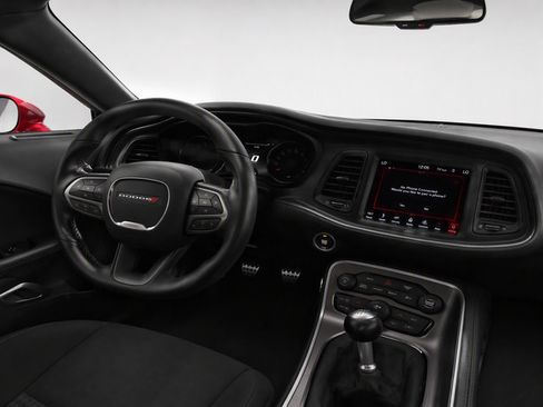 Used 2019 Dodge Challenger R/T Scat Pack w/ Driver Convenience Group RWD image 27