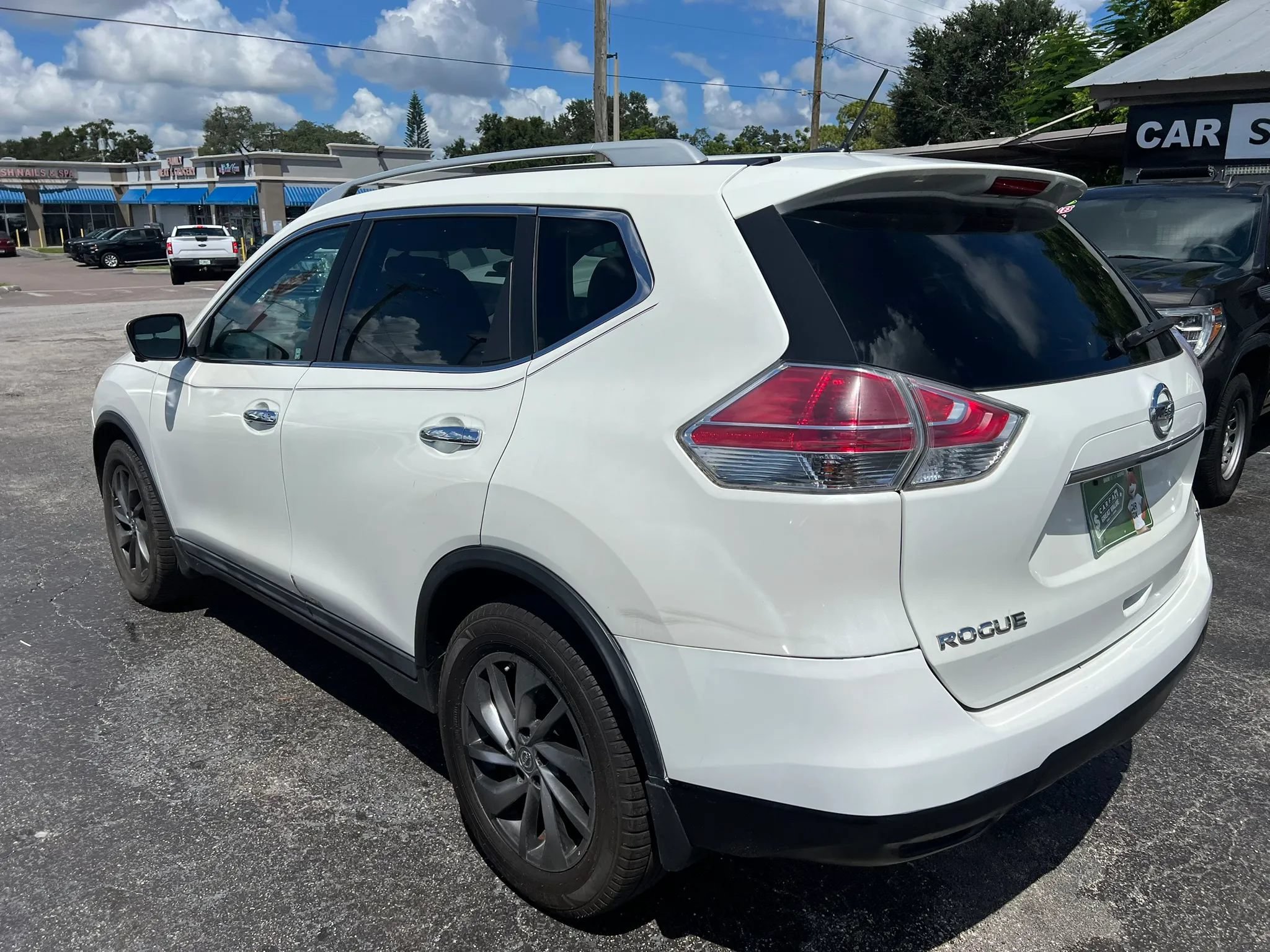 Used 2015 Nissan Rogue SL FWD image 7