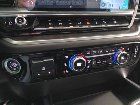 Used 2022 GMC Sierra 1500 SLT w/ SLT Premium Plus Package image 17