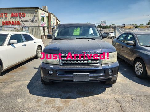 Used 2008 Land Rover Range Rover Sport HSE AWD/4WD image 3