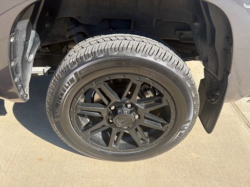 Used 2019 Toyota Tundra SR5 image 29