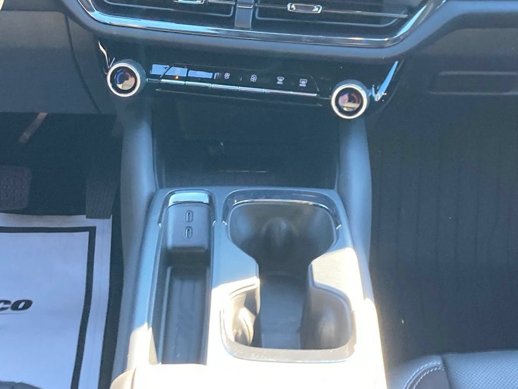 New 2026 Chevrolet Equinox EV RS w/ Convenience Package II FWD image 12