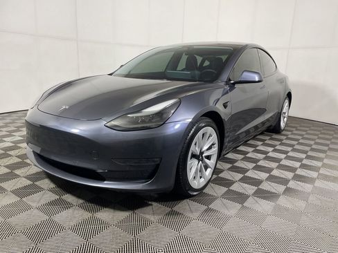 Used 2022 Tesla Model 3 Long Range image 4