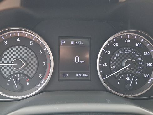 Used 2020 Hyundai Elantra SE w/ Winter Weather Package FWD image 18
