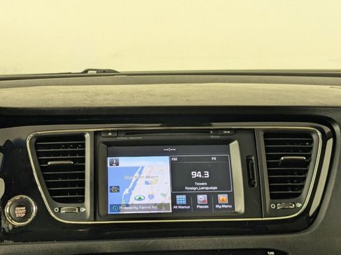 Used 2017 Kia Sedona SX Limited w/ SXL Prestige Package FWD image 21