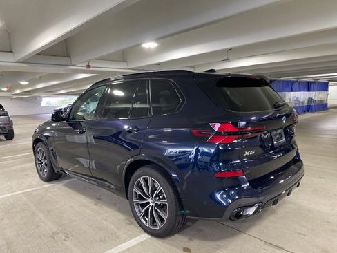 Used 2025 BMW X5 xDrive40i w/ M Sport Package AWD/4WD image 3