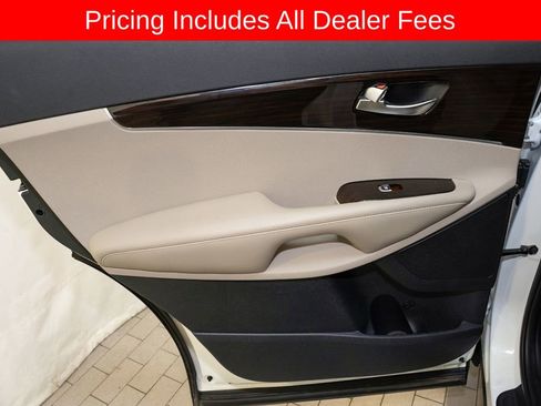 Used 2019 Kia Sorento EX FWD image 11