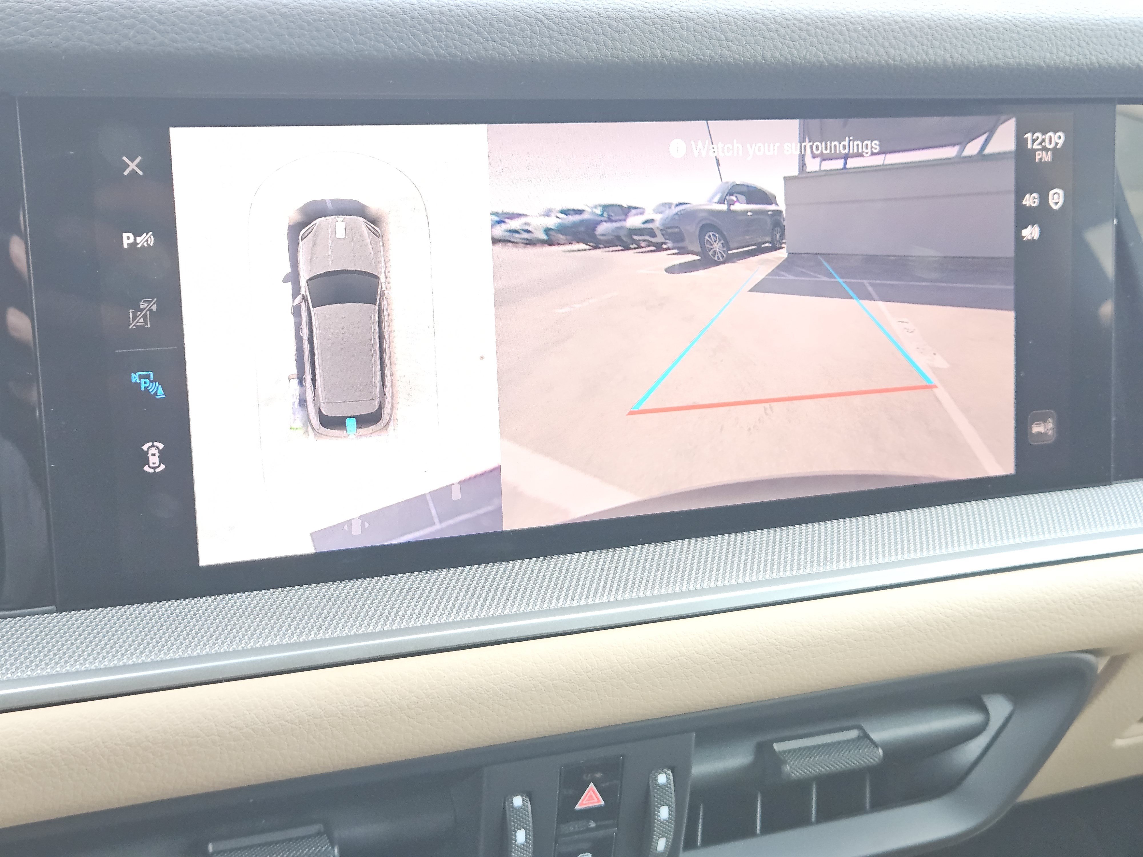 Certified 2024 Porsche Cayenne AWD/4WD image 18