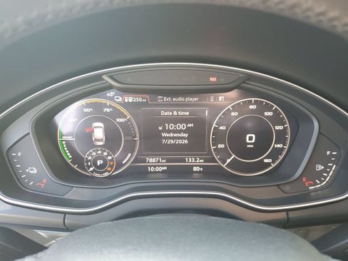 Used 2020 Audi Q5 e Premium w/ Convenience Package AWD/4WD image 31