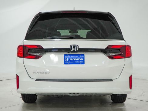New 2026 Honda Odyssey EX-L image 8