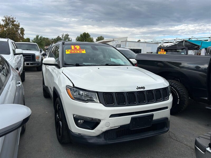 Used 2019 Jeep Compass Latitude FWD image 8