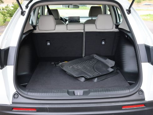 Used 2023 Honda HR-V LX image 6