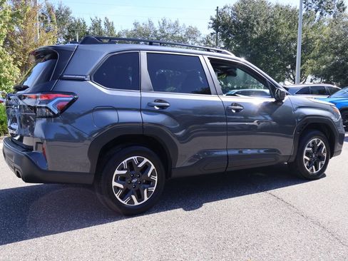 Used 2026 Subaru Forester Premium AWD/4WD image 8