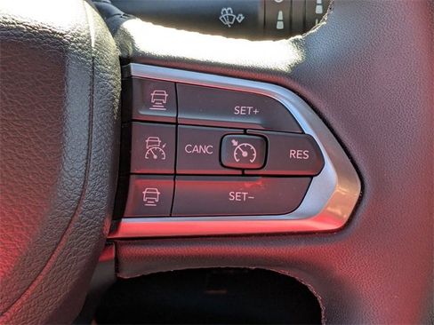 Used 2024 Jeep Compass Limited image 20