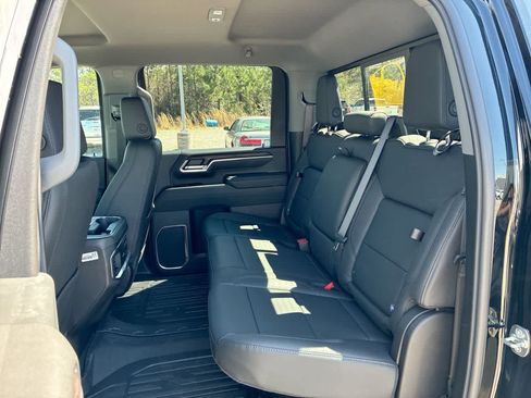 New 2026 GMC Sierra 2500 SLT w/ SLT Premium Package AWD/4WD image 25
