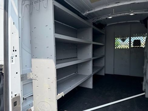 Used 2023 Ford Transit 250 Medium Roof AWD image 22