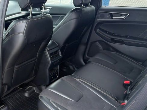 Used 2019 Ford Edge ST w/ Equipment Group 401A AWD/4WD image 19