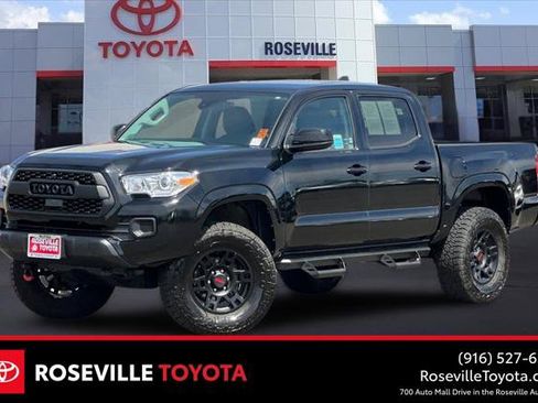 Certified 2022 Toyota Tacoma SR AWD/4WD image 1