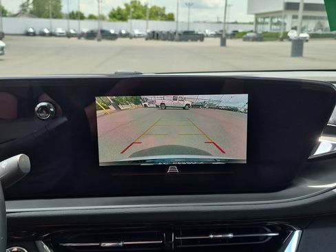 Certified 2024 Buick Envista Sport Touring w/ Convenience I Package FWD image 13