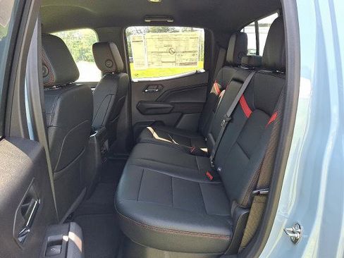 New 2025 Chevrolet Colorado Z71 w/ Z71 Convenience Package 2 image 5