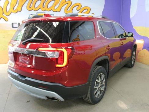 Used 2023 GMC Acadia SLE w/ Driver Convenience Package FWD image 8