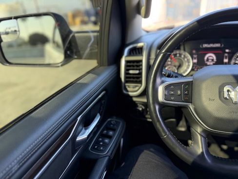 Used 2022 RAM 1500 Laramie AWD/4WD image 6