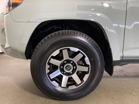 Certified 2023 Toyota 4Runner TRD Off-Road Premium w/ Off Road Premium Plus Package AWD/4WD image 11