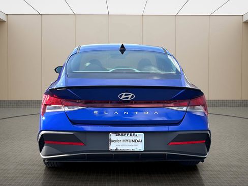 Certified 2025 Hyundai Elantra Sport image 12