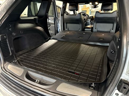 Used 2019 Jeep Grand Cherokee Limited image 35