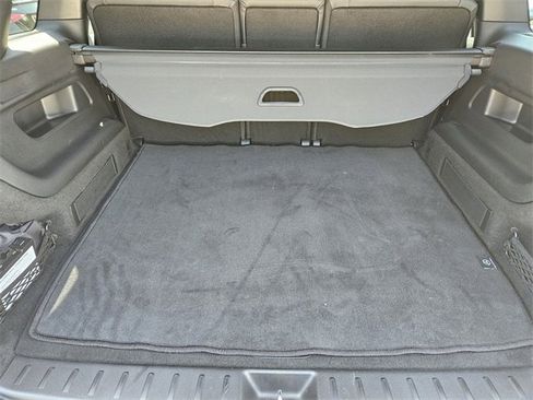 Used 2023 Mercedes-Benz EQB 300 4MATIC image 30