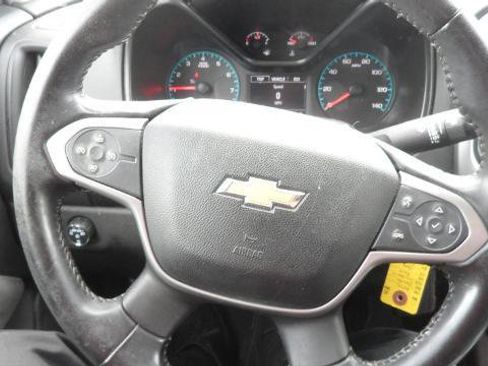 Used 2022 Chevrolet Colorado LT w/ LT Convenience Package image 25