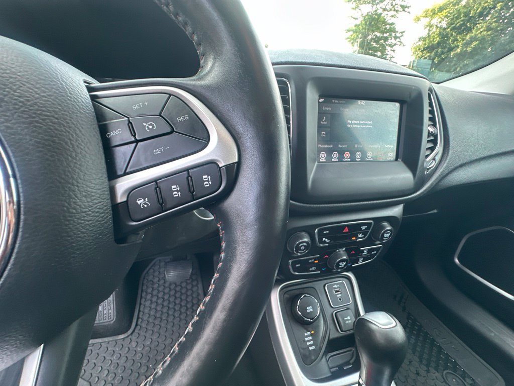 Used 2019 Jeep Compass Latitude w/ Cold Weather Group AWD/4WD image 15