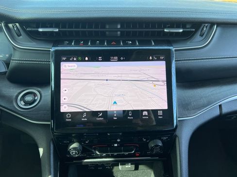 Used 2021 Jeep Grand Cherokee L Limited image 20