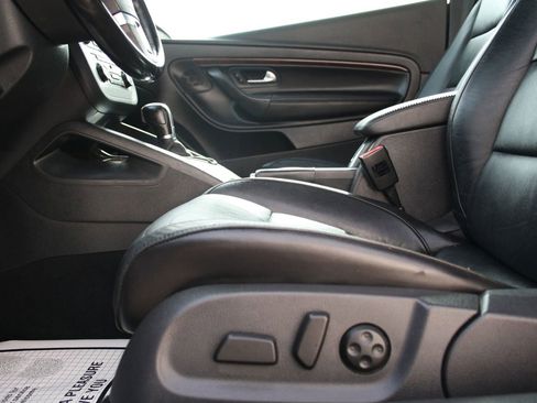 Used 2012 Volkswagen Eos Lux image 14