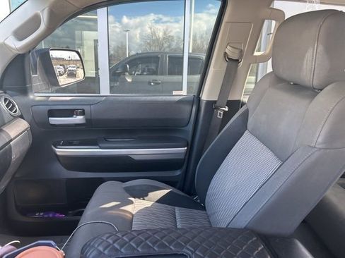 Used 2015 Toyota Tundra SR5 w/ TRD Off Road Package image 8