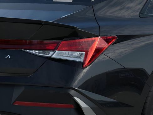 New 2026 Hyundai Elantra SEL Sport Premium FWD image 18