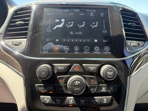 Used 2021 Jeep Grand Cherokee Summit AWD/4WD image 13