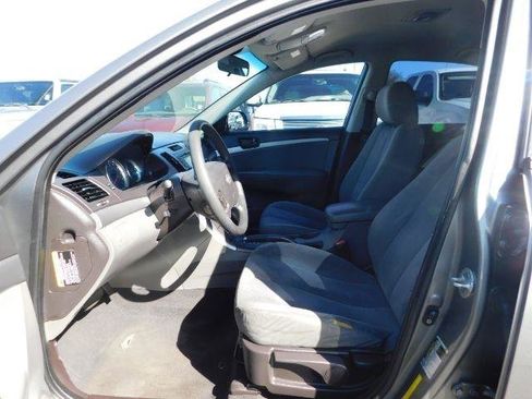 Used 2010 Hyundai Sonata GLS image 10
