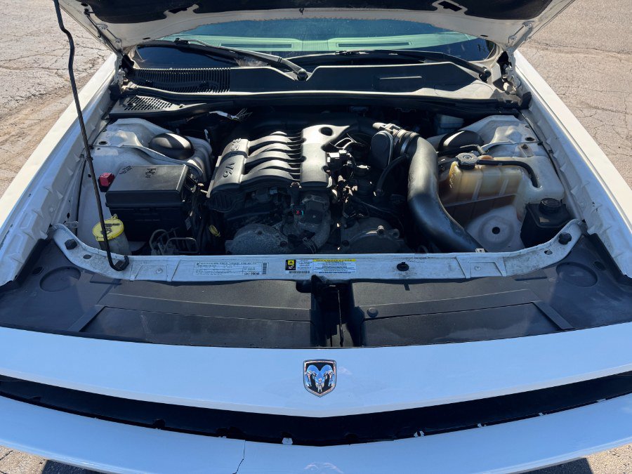 Used 2010 Dodge Challenger SE RWD image 20