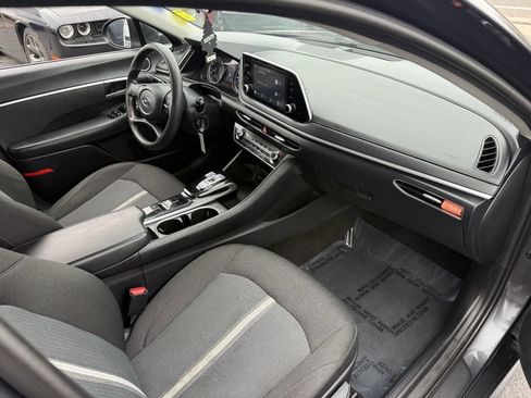 Used 2021 Hyundai Sonata SE image 16