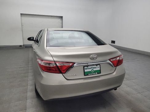 Used 2017 Toyota Camry LE FWD image 6