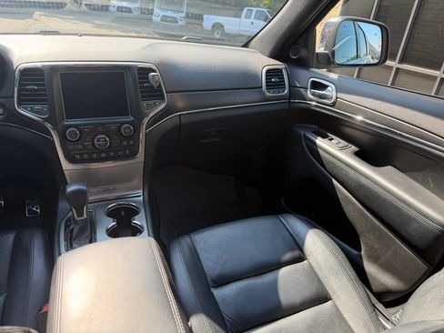 Used 2018 Jeep Grand Cherokee Limited RWD image 13