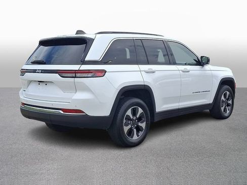 Used 2024 Jeep Grand Cherokee Limited 4xe AWD/4WD image 4