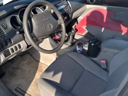Used 2007 Toyota Tacoma PreRunner RWD image 8